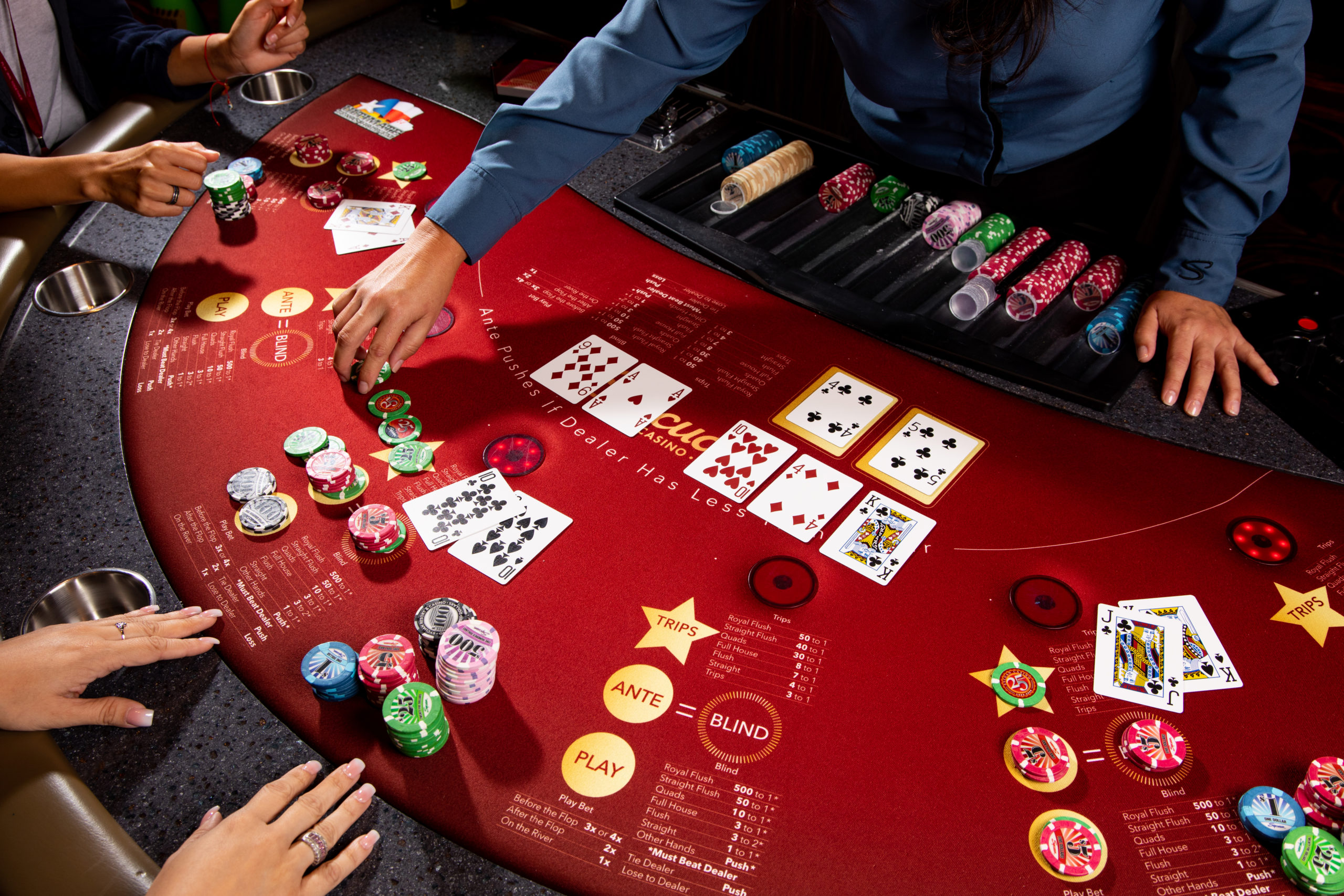 Холдем покер казино sol casino зеркало 65